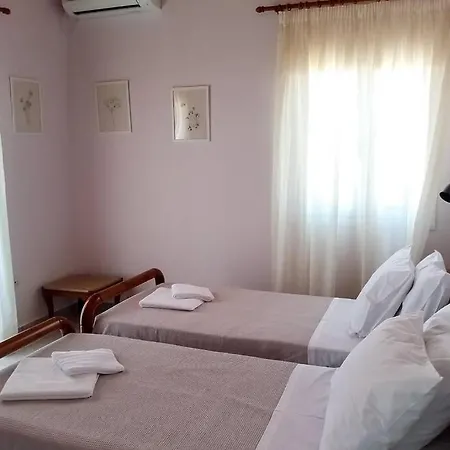 Marinis House Villa *