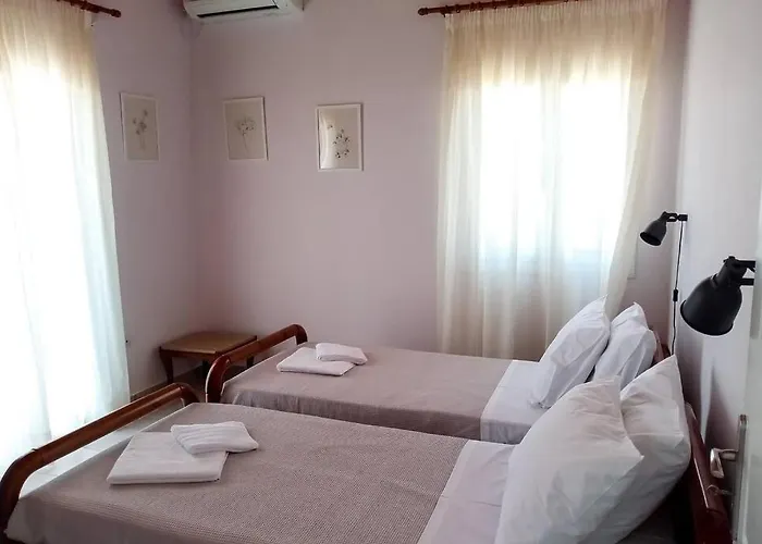 Marinis House Villa *